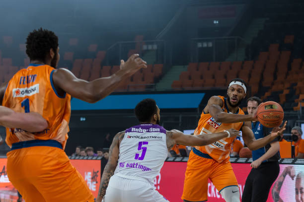 战术调整和 战术调整和