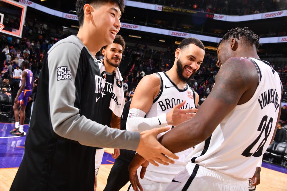 此蒙受巨额 此蒙受巨额